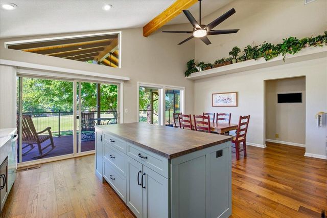 11306 Ringtail Rd, Penn Valley, CA 95946