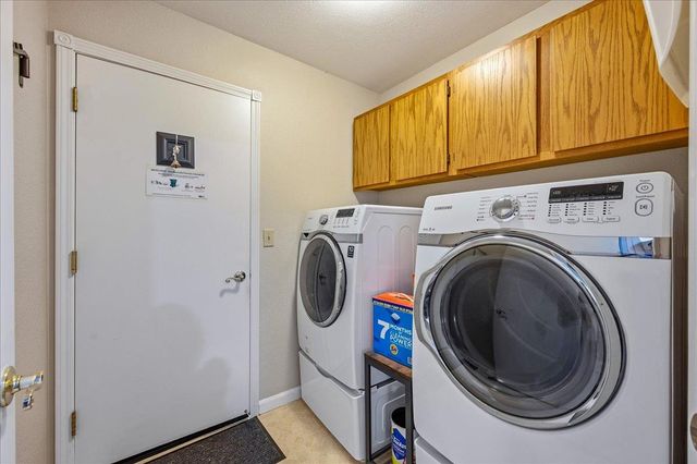 11306 Ringtail Rd, Penn Valley, CA 95946