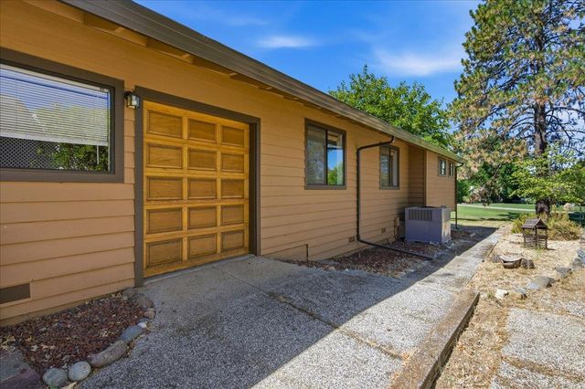 11306 Ringtail Rd, Penn Valley, CA 95946