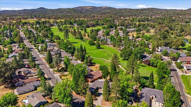 11306 Ringtail Rd, Penn Valley, CA 95946