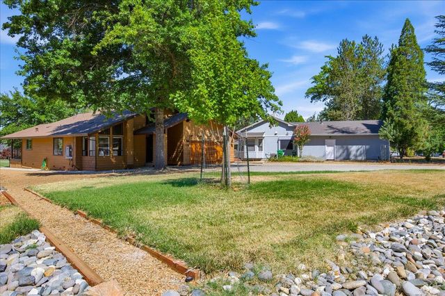 11306 Ringtail Rd, Penn Valley, CA 95946