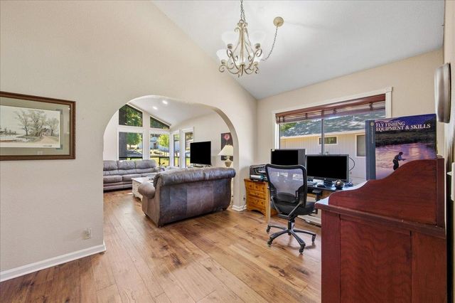 11306 Ringtail Rd, Penn Valley, CA 95946