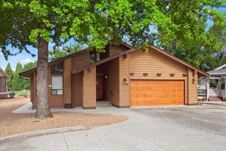 11306 Ringtail Rd, Penn Valley, CA 95946