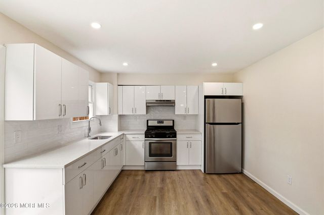 812 Oak Street, Lakehurst, NJ 08733