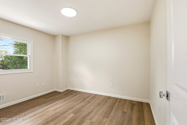 812 Oak Street, Lakehurst, NJ 08733
