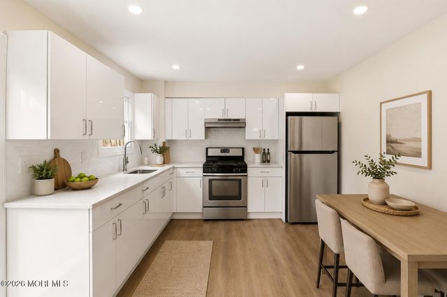 812 Oak Street, Lakehurst, NJ 08733