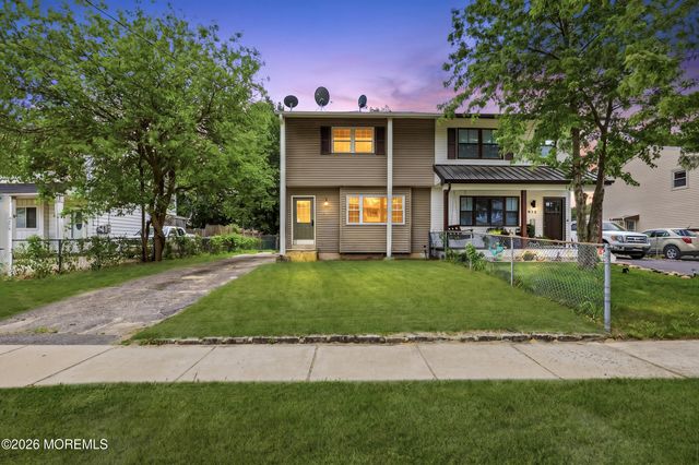 812 Oak Street, Lakehurst, NJ 08733