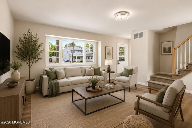 812 Oak Street, Lakehurst, NJ 08733