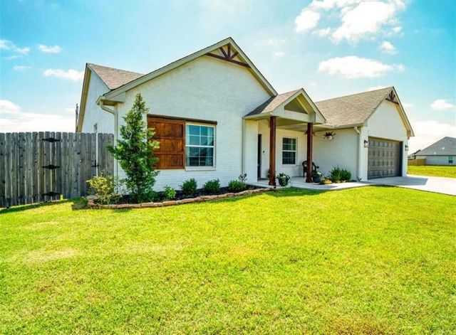 11611 Carefree Lane, Shawnee, OK 74804