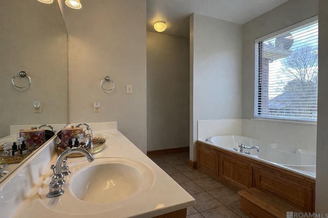 7891 Hillside Dr, Clinton, LA 70722