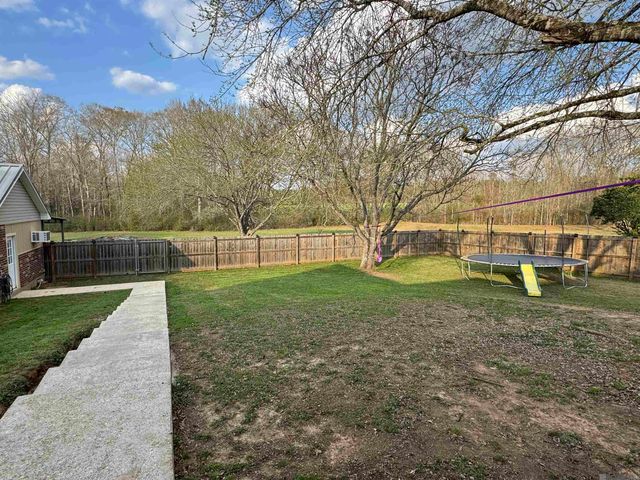 7891 Hillside Dr, Clinton, LA 70722