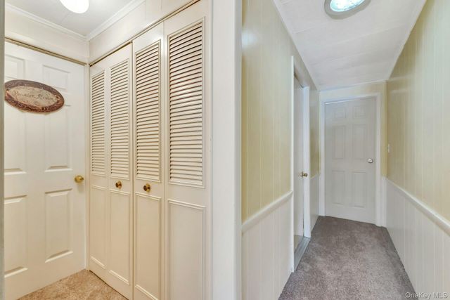 43 Village Circle S, Manorville, NY 11949