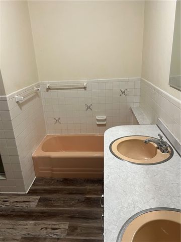 1512 Ridge Ave, New Kensington, PA 15068