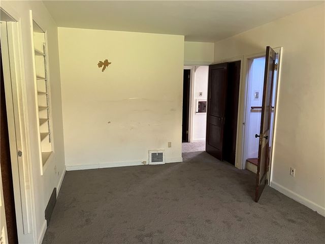 1512 Ridge Ave, New Kensington, PA 15068
