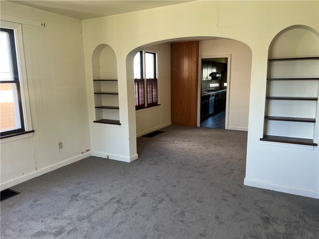 1512 Ridge Ave, New Kensington, PA 15068