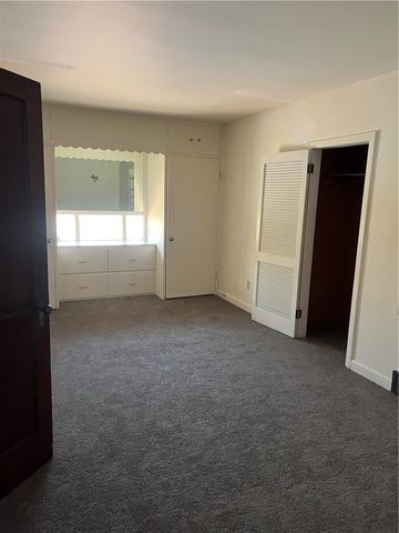 1512 Ridge Ave, New Kensington, PA 15068
