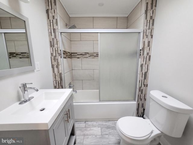 1026 HANSEN, Collingdale, PA 19023