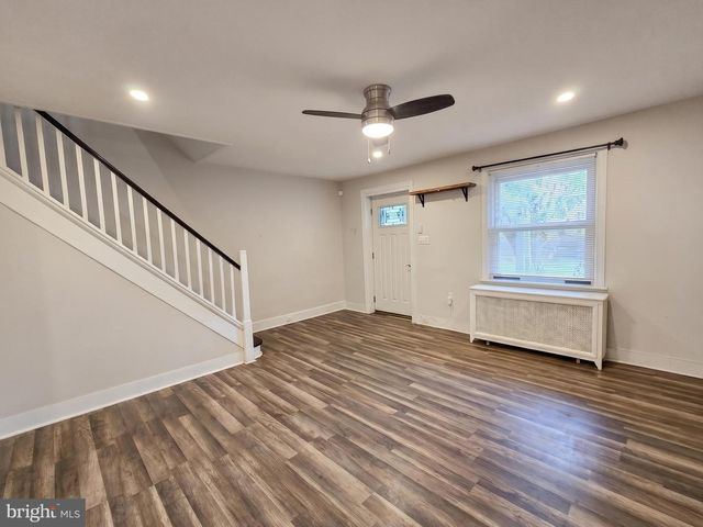 1026 HANSEN, Collingdale, PA 19023