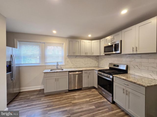 1026 HANSEN, Collingdale, PA 19023