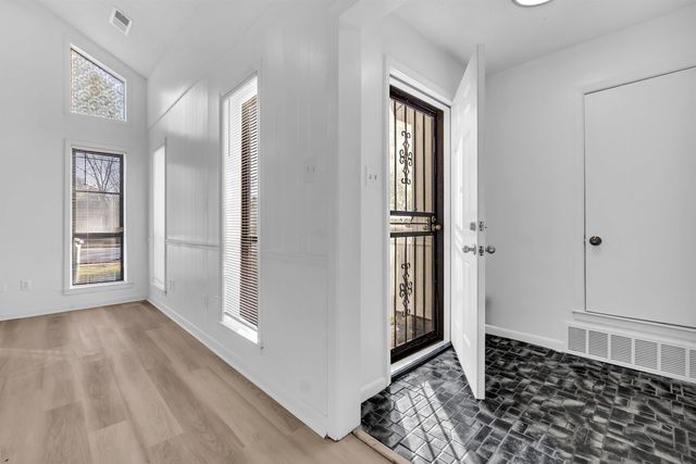 4579 CRUMP RD, Memphis, TN 38141