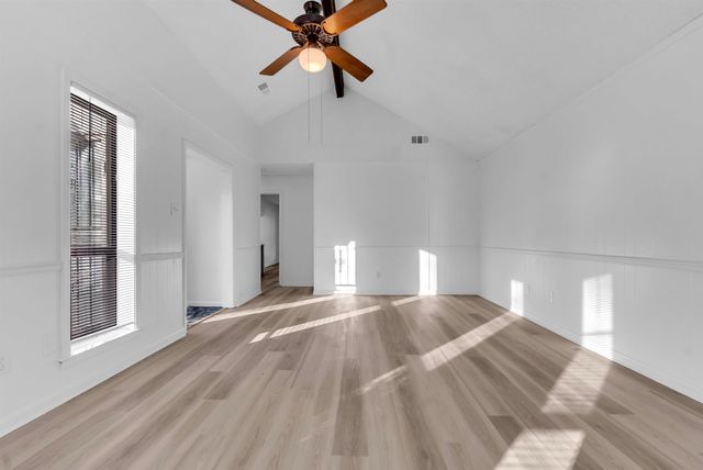 4579 CRUMP RD, Memphis, TN 38141