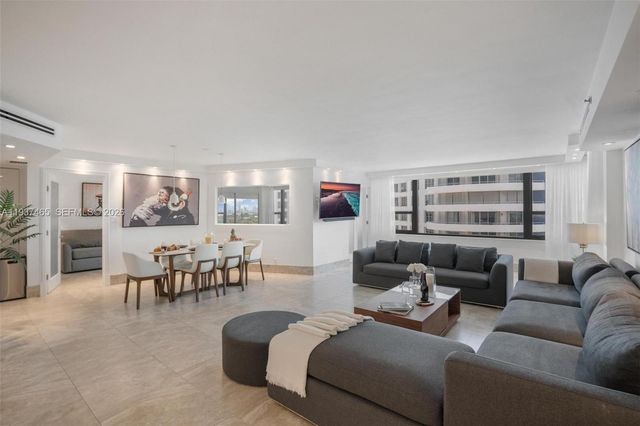 5225 Collins Ave 1221, Miami Beach, FL 33140