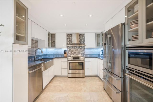 5225 Collins Ave 1221, Miami Beach, FL 33140