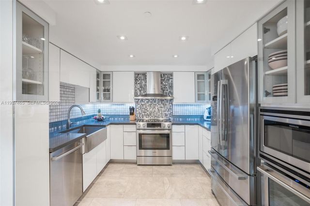 5225 Collins Ave 1221, Miami Beach, FL 33140