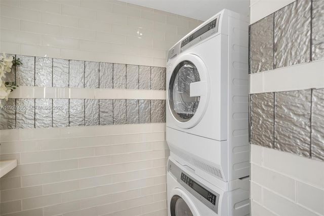 5225 Collins Ave 1221, Miami Beach, FL 33140