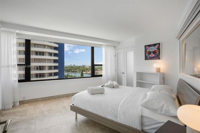 5225 Collins Ave 1221, Miami Beach, FL 33140