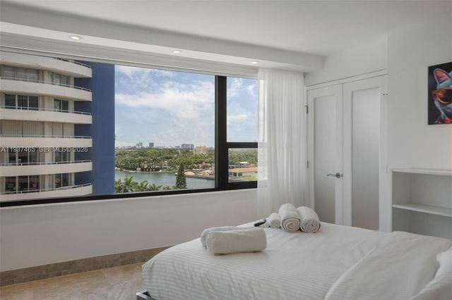 5225 Collins Ave 1221, Miami Beach, FL 33140