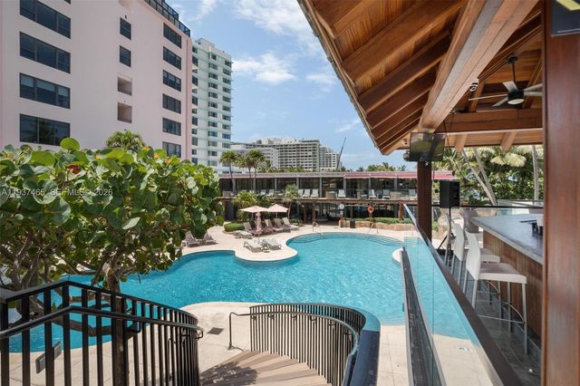 5225 Collins Ave 1221, Miami Beach, FL 33140