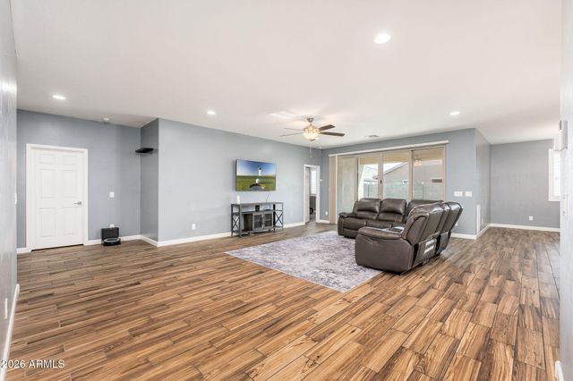 6927 W PUGET Avenue, Peoria, AZ 85345