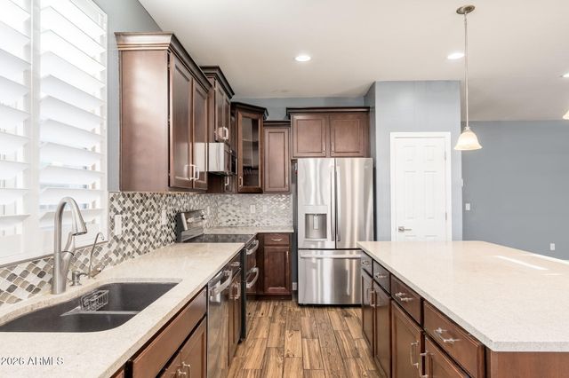 6927 W PUGET Avenue, Peoria, AZ 85345