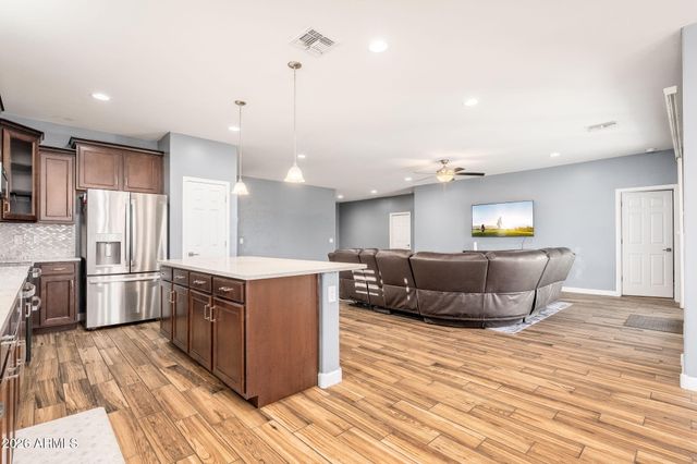 6927 W PUGET Avenue, Peoria, AZ 85345