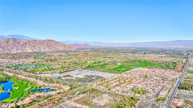 81787 Il Serenata Dr, La Quinta, CA 92253
