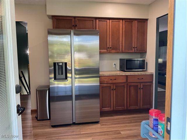 707 Parkview Avenue, Canal Fulton, OH 44614