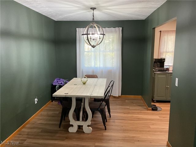 707 Parkview Avenue, Canal Fulton, OH 44614