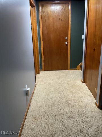 707 Parkview Avenue, Canal Fulton, OH 44614