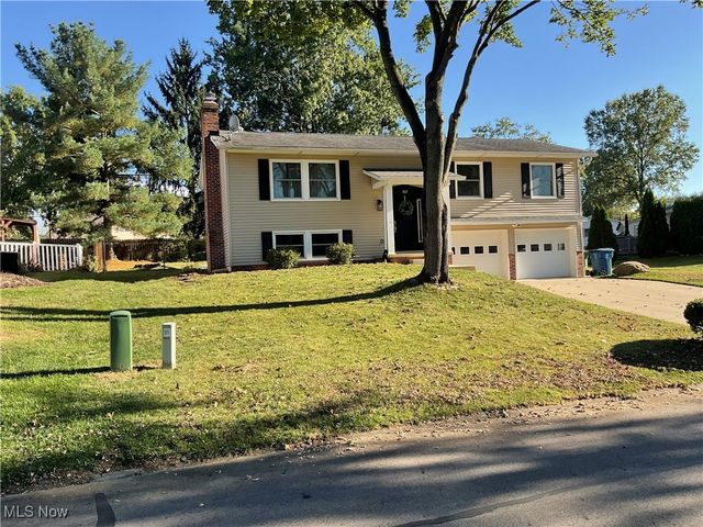 707 Parkview Avenue, Canal Fulton, OH 44614