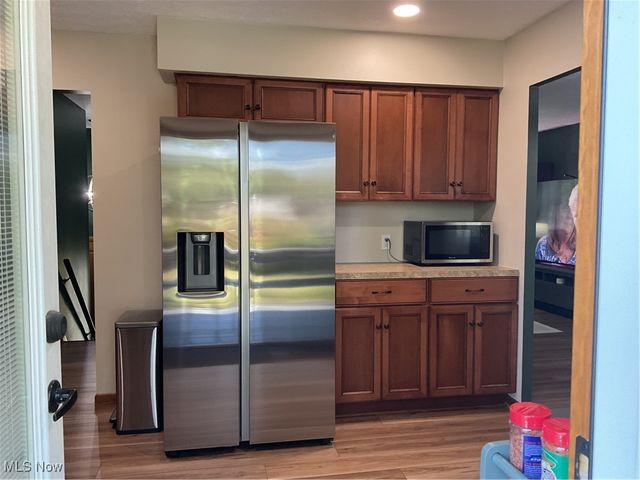 707 Parkview Avenue, Canal Fulton, OH 44614