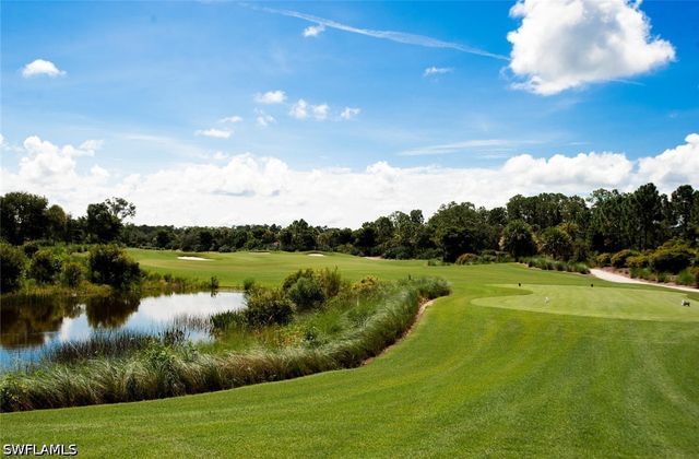 9731 Acqua CT 523, Naples, FL 34113