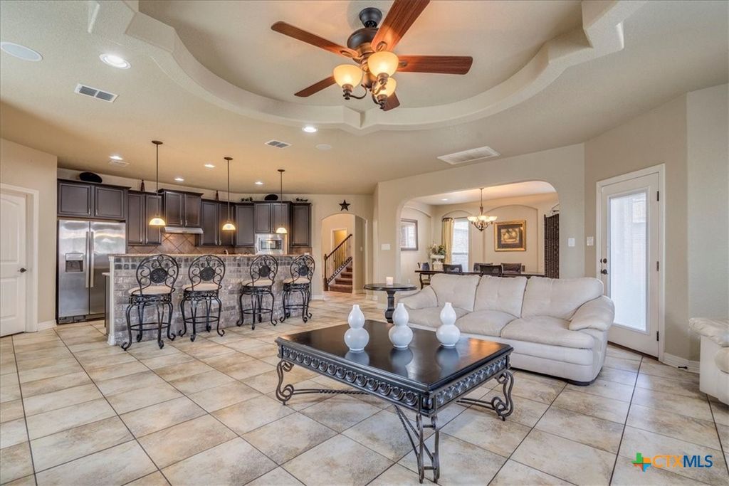 Image 13 of property listing at 913 Overcup Drive, San Marcos, TX 78666