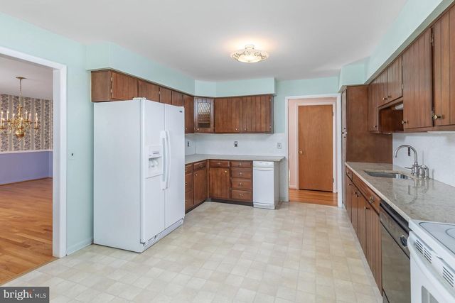 453 BEECH AVE, Woodbury Heights, NJ 08097