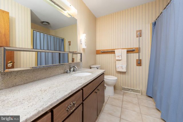 453 BEECH AVE, Woodbury Heights, NJ 08097