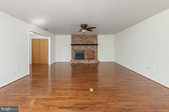 453 BEECH AVE, Woodbury Heights, NJ 08097