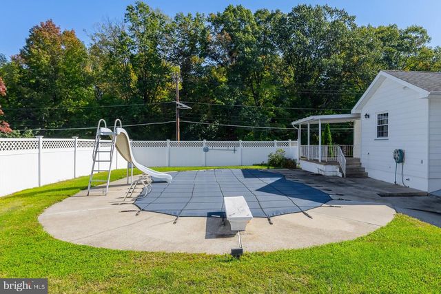 453 BEECH AVE, Woodbury Heights, NJ 08097