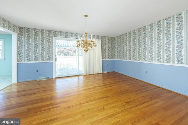 453 BEECH AVE, Woodbury Heights, NJ 08097