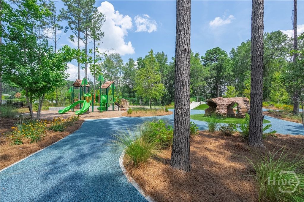 Image 16 of property listing at 252 Ember Way, Richmond Hill, GA 31324