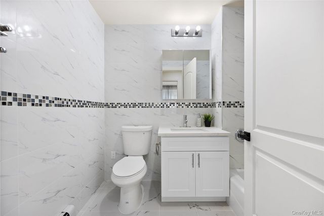 141-15 Cherry Avenue 5E, Flushing, NY 11355